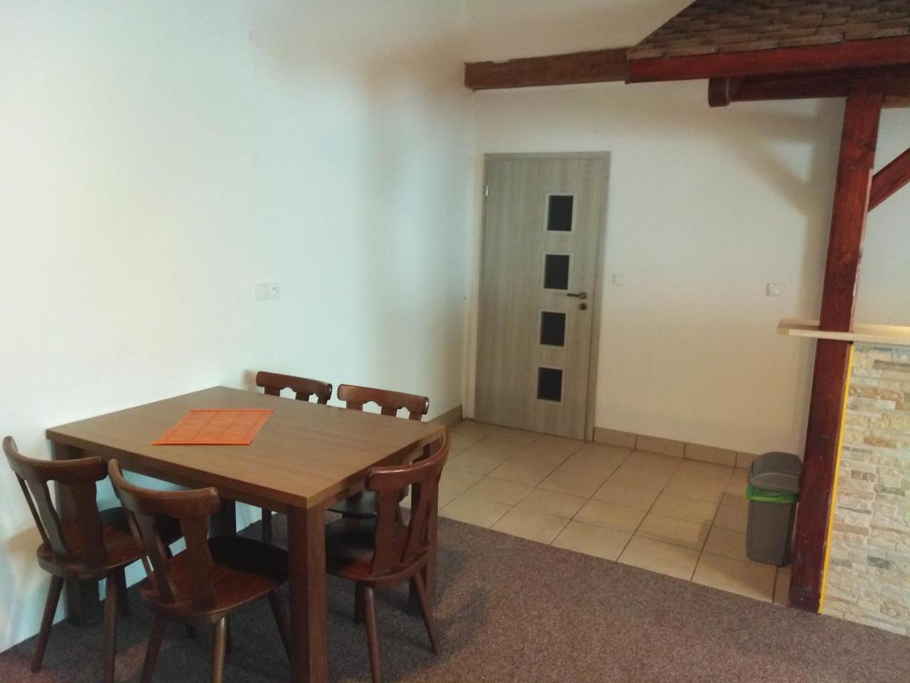Hostinec Peterka Šumperk Buitenkant foto